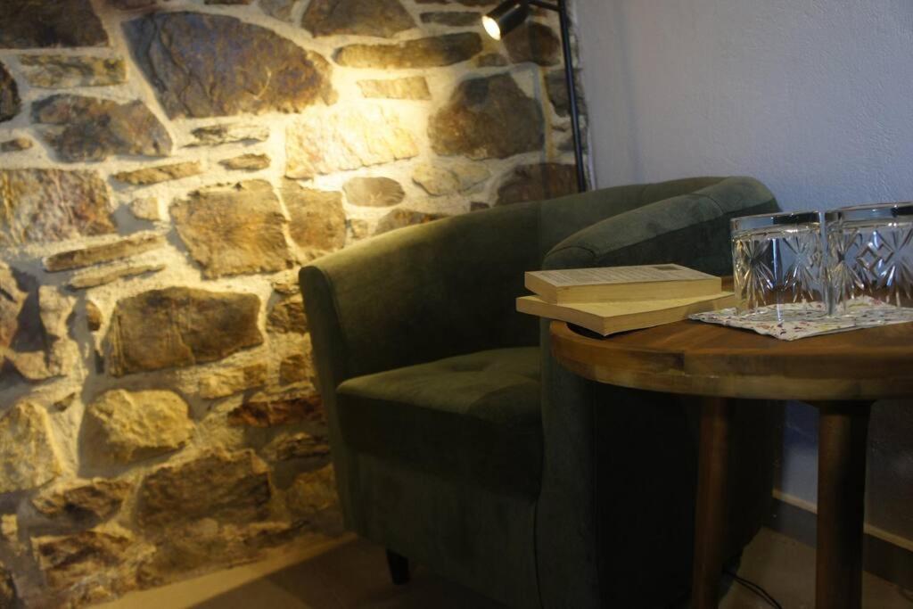 Villa Rosales Stone House à AmigdhalokeFálion Extérieur photo